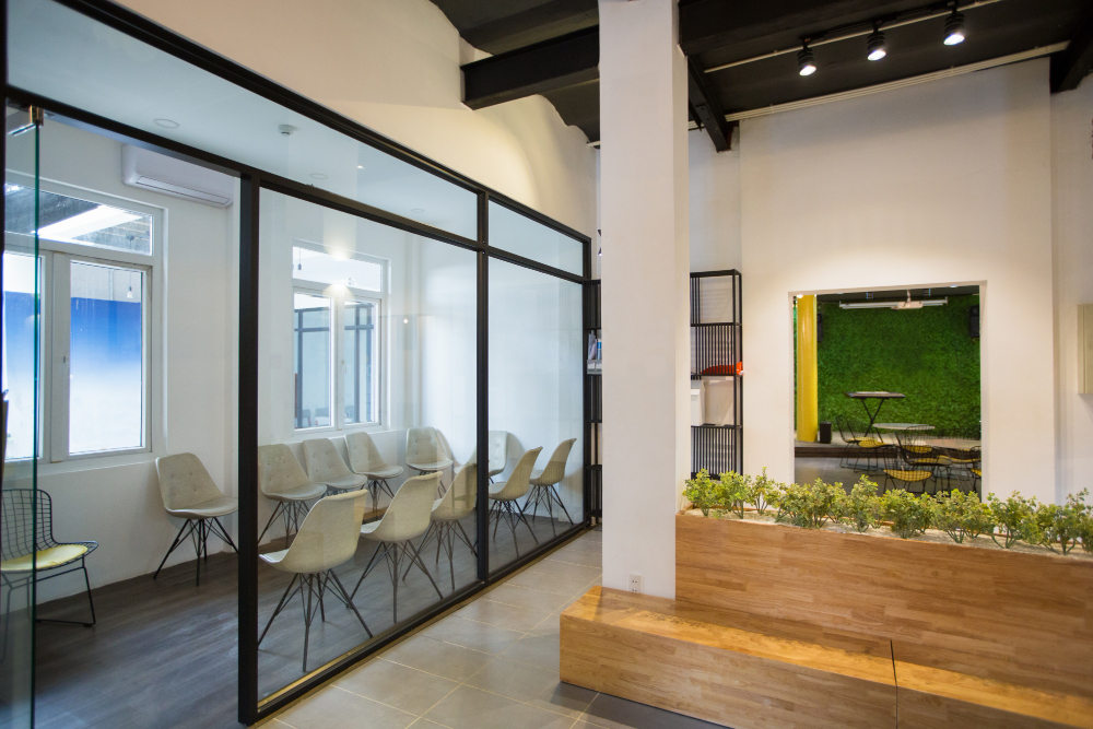 Ventajas de las ventanas y puertas de PVC para locales comerciales
